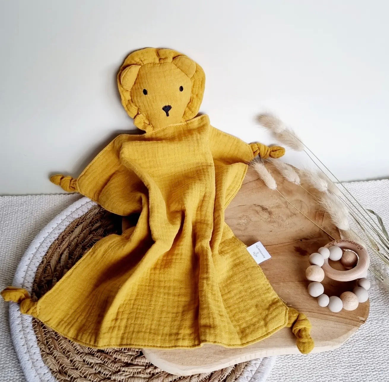 Lucia, The Lion Muslin Doudou