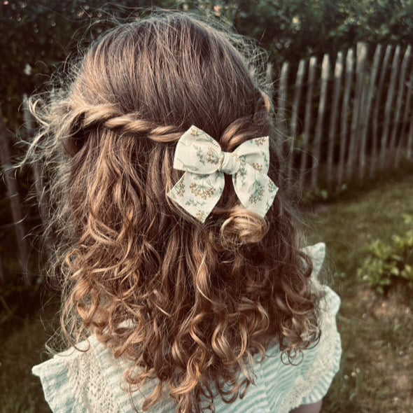 Julia, the set of 2 bows (dark green)