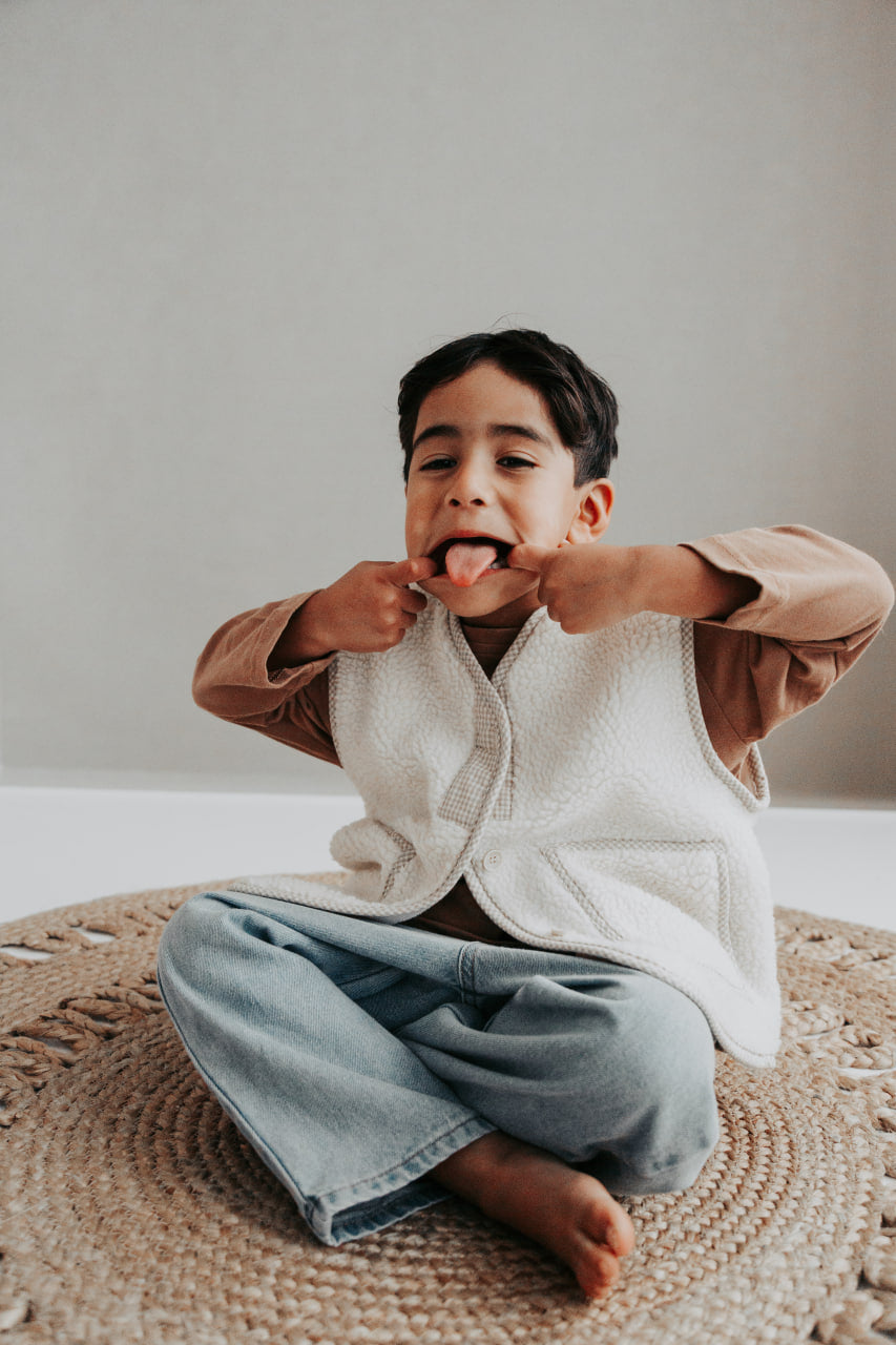 Soft Sherpa Vest (brown or beige)