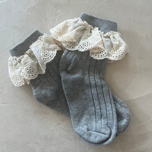 Bobby, the lace ruffled sock